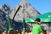 Tag beim Hüttenteam auf der Hochfeldern Alm