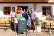 Tag beim Hüttenteam auf der Hochfeldern Alm