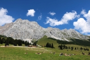 Tag beim Hüttenteam auf der Hochfeldern Alm